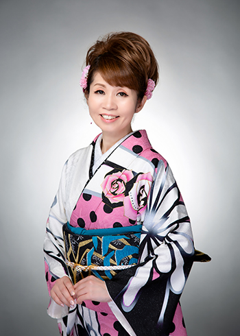 石上久美子 石上久美子 写真